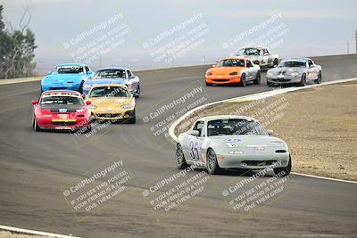 media/Jan-26-2025-CalClub SCCA (Sun) [[cfcea7df88]]/Group 4/Race/